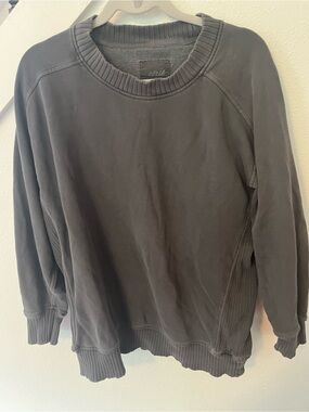 aerie Men's Charcoal Crewneck Sweater